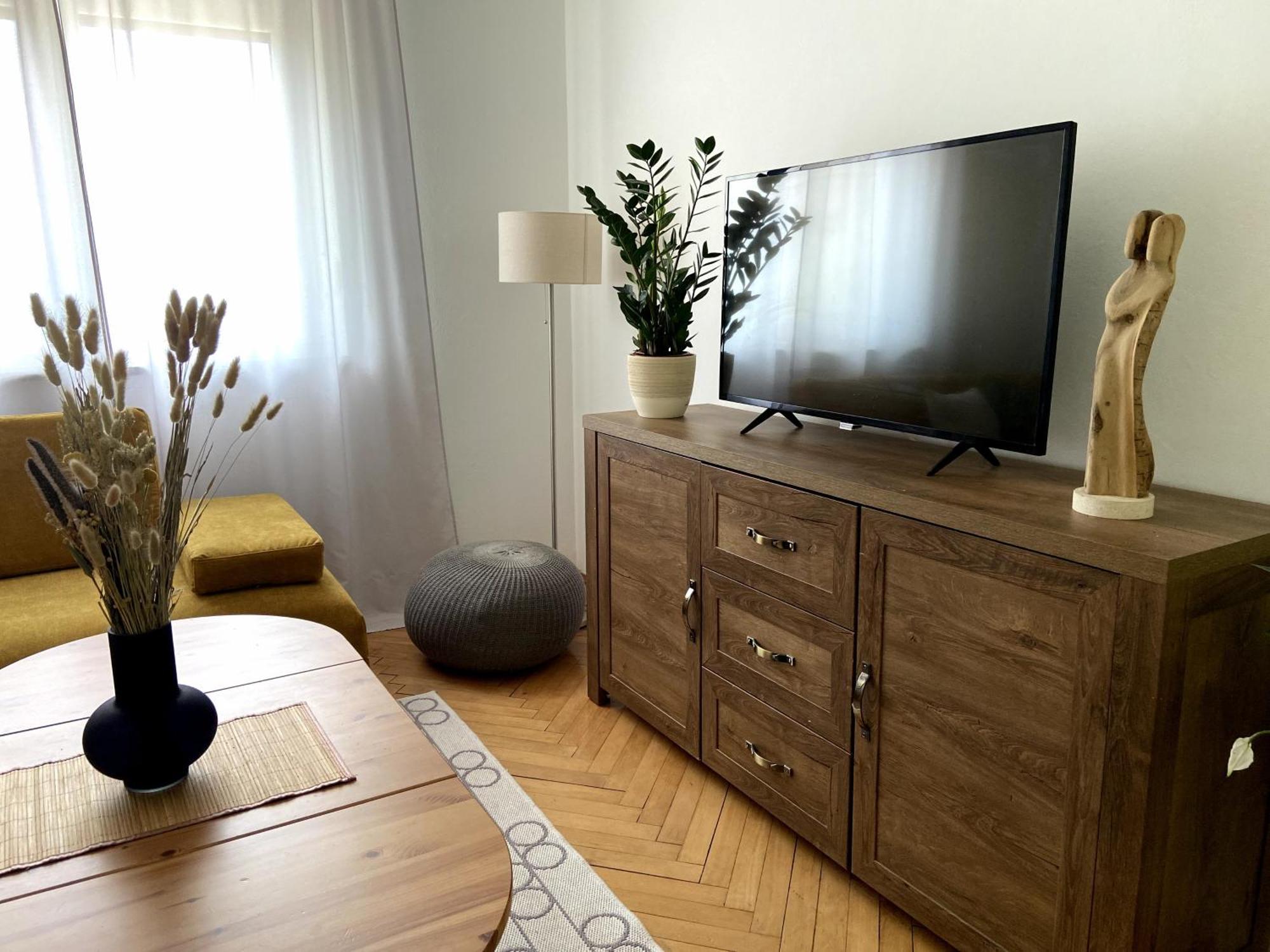 Apartman Francesca พูลา ภายนอก รูปภาพ